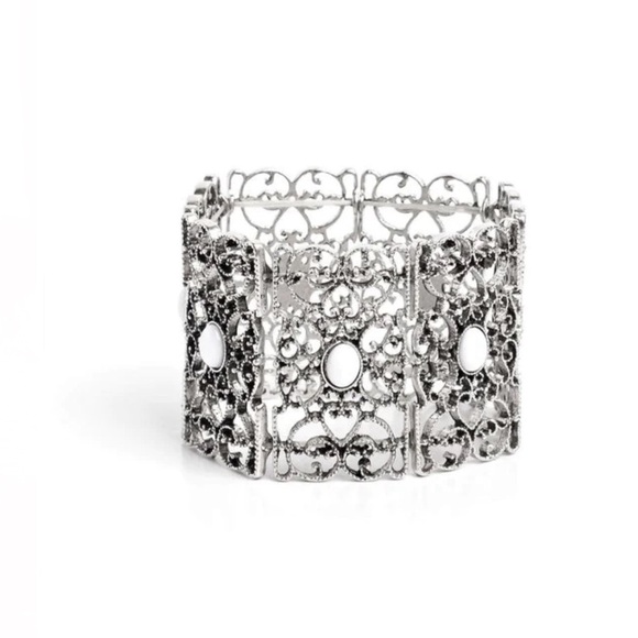 Fairest Filigree - White - Picture 1 of 2